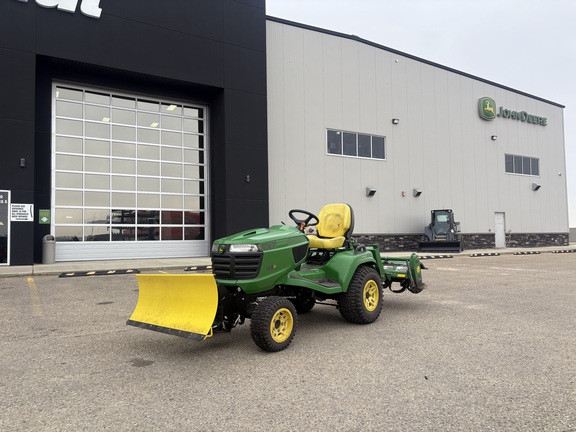 Photo of 2020 John Deere X739