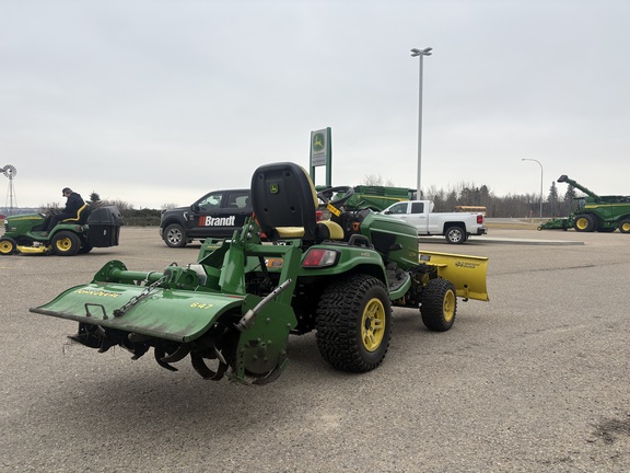 2020 John Deere X739