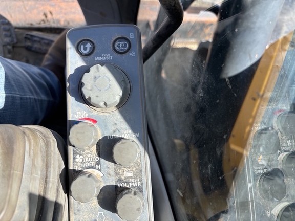 2015 John Deere 75G