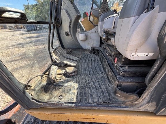2015 John Deere 75G