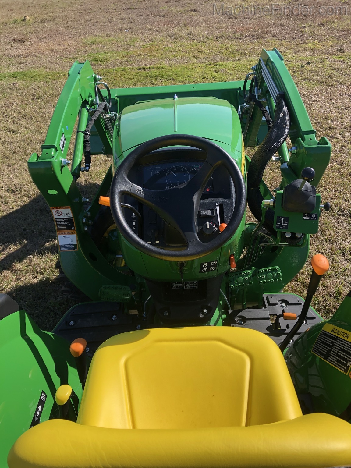 2020 John Deere 3025D Image 6