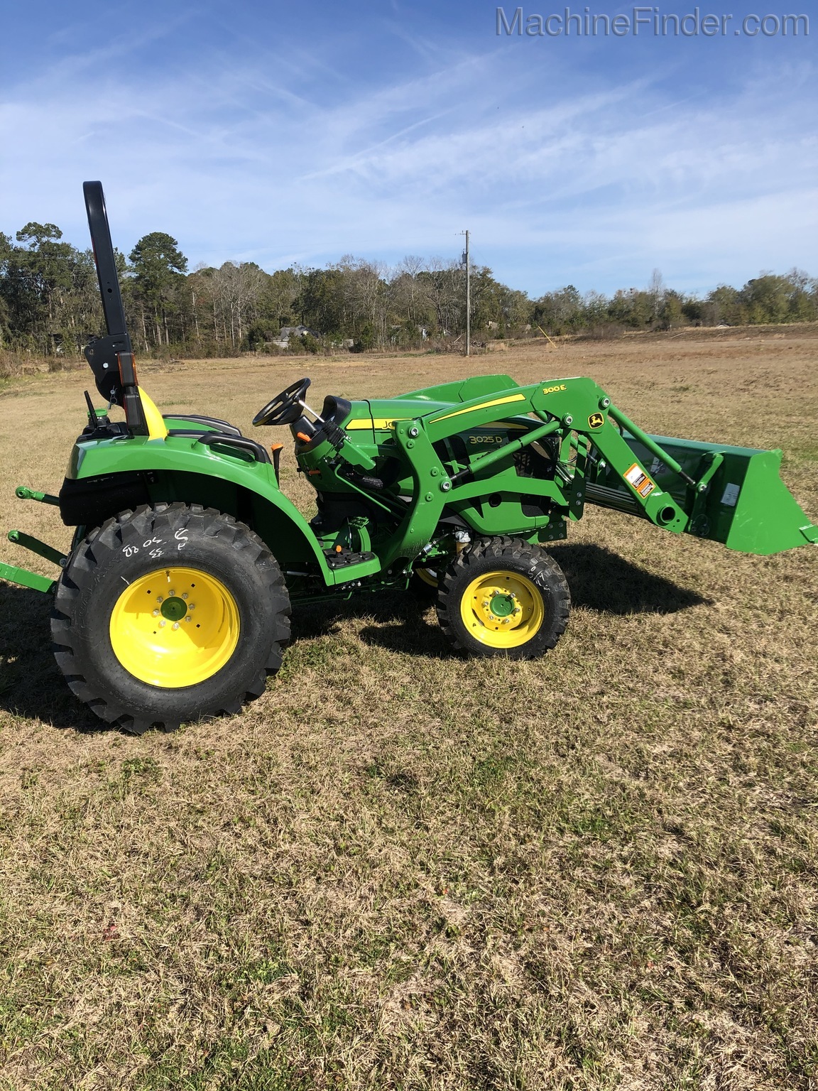 2020 John Deere 3025D Image 5