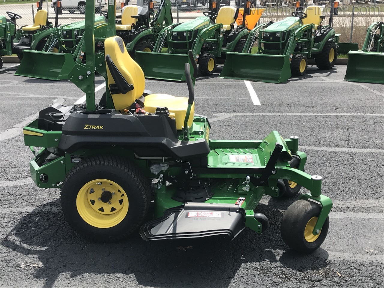 2019 John Deere Z730M Image 4