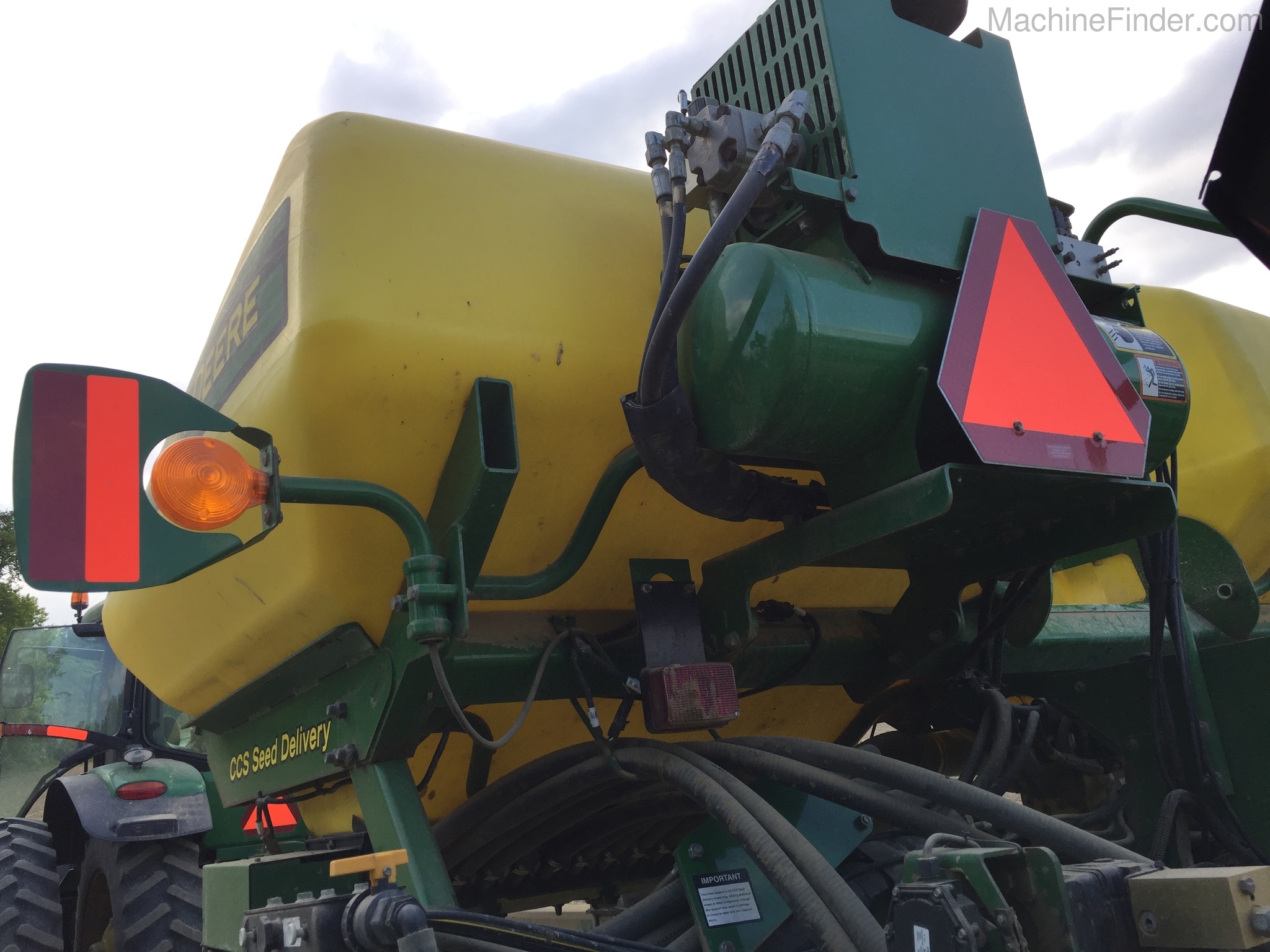 2012 John Deere 1790 Image 8