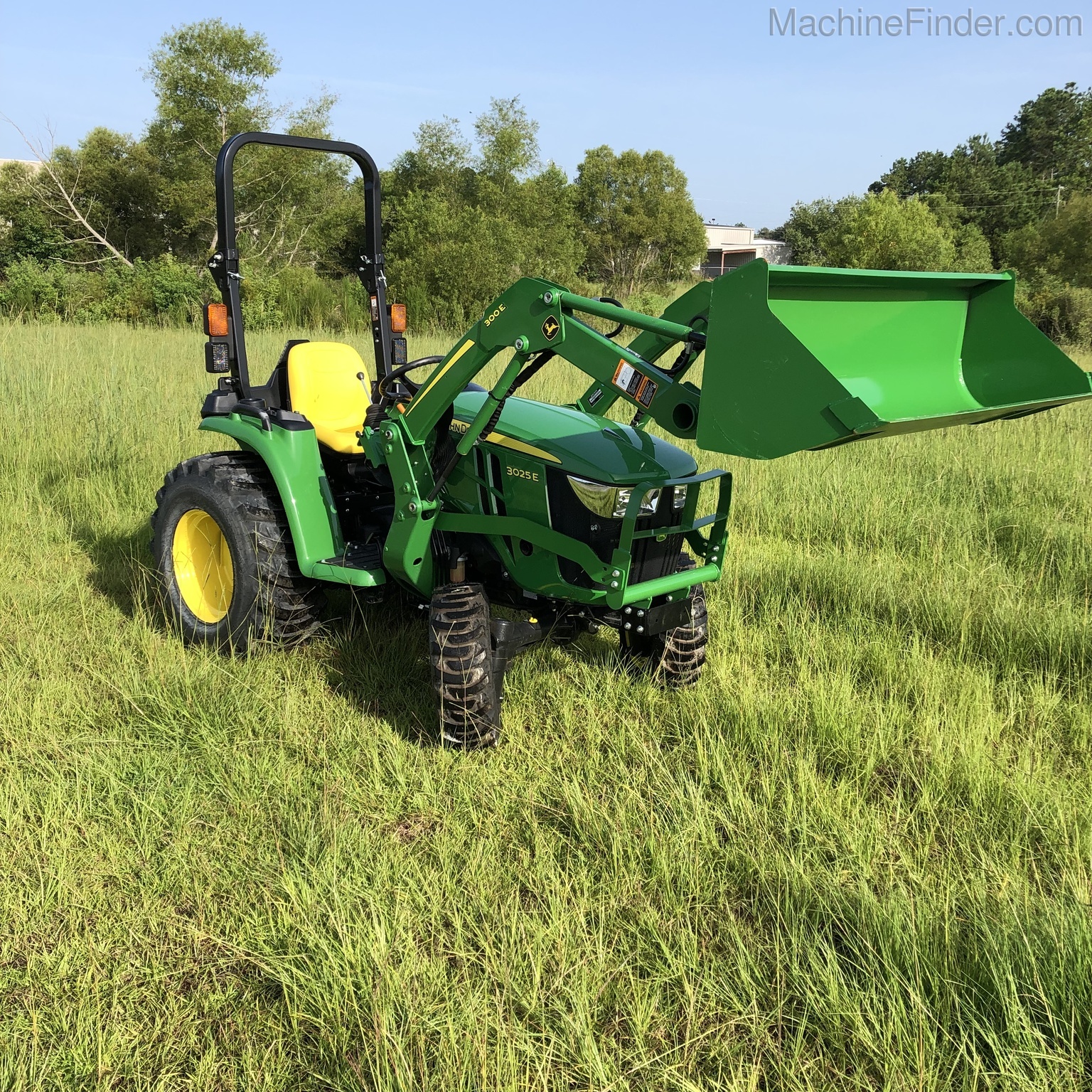 2020 John Deere 3025E Image 8