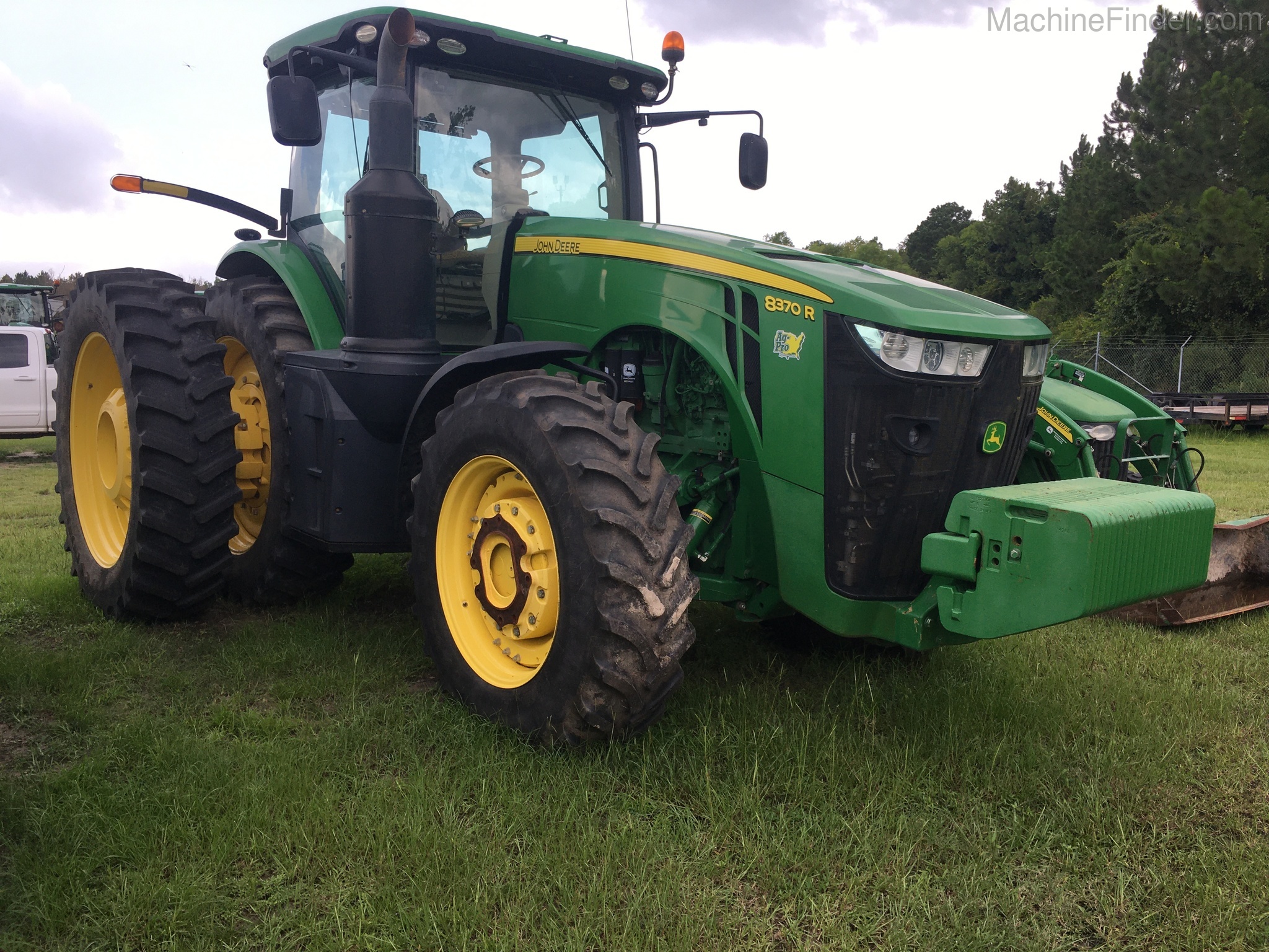 2014 John Deere 8370R Image 1