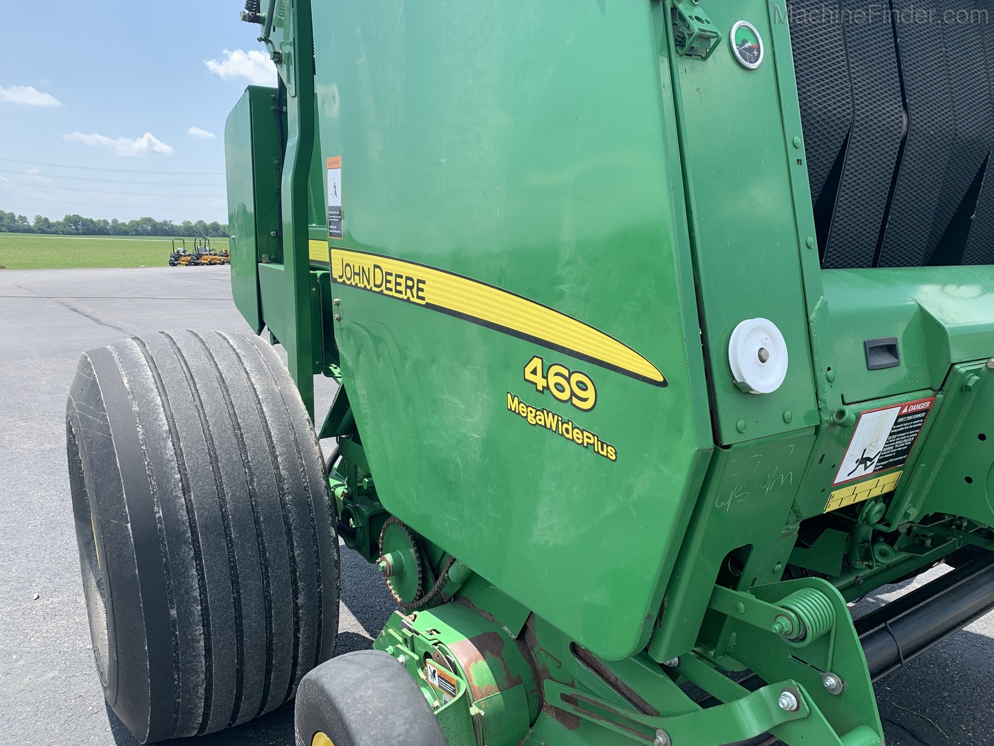 2013 John Deere 469 Image 4