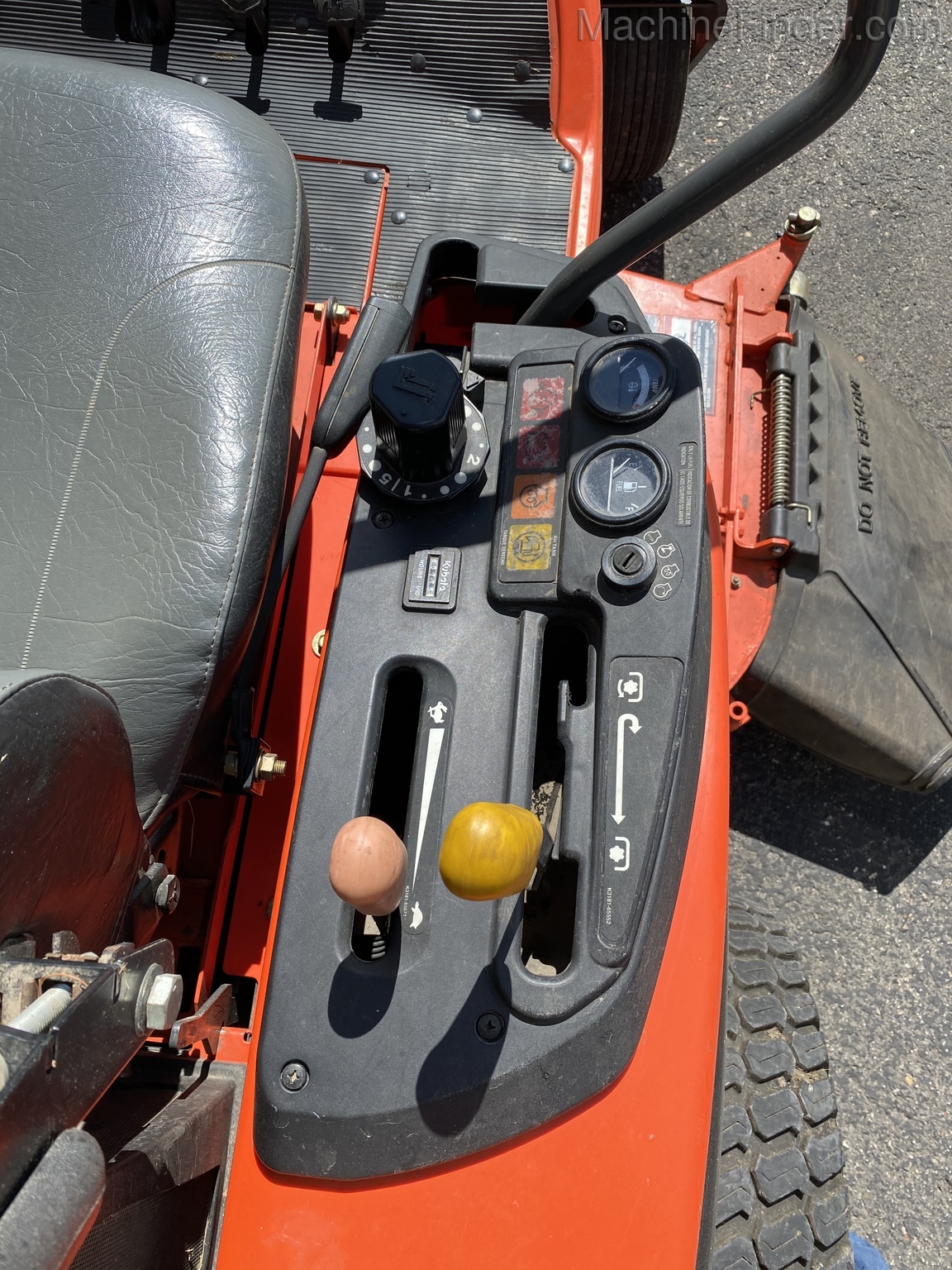 Equipment Details 2007 Kubota ZD326