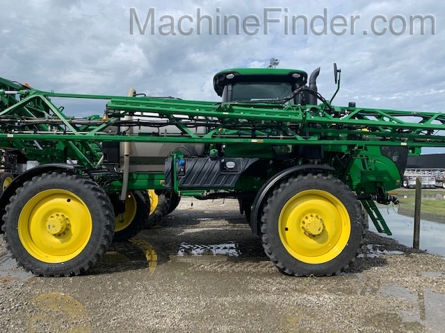 2019 John Deere R4038 Image 2