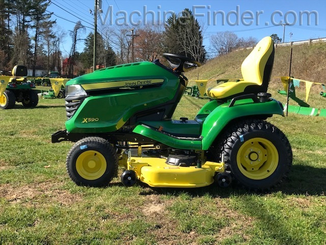 2021 John Deere X590 Image 4