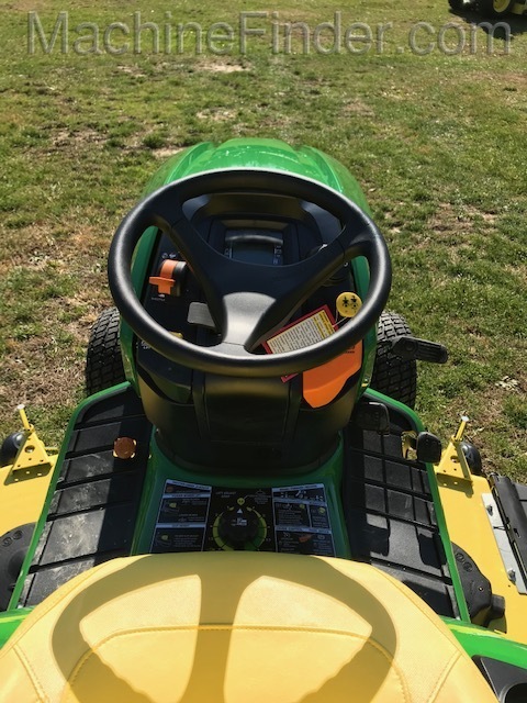 2021 John Deere X590 Image 11
