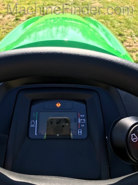 2021 John Deere X590 Image 12