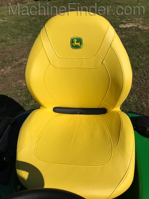 2021 John Deere X590 Image 13