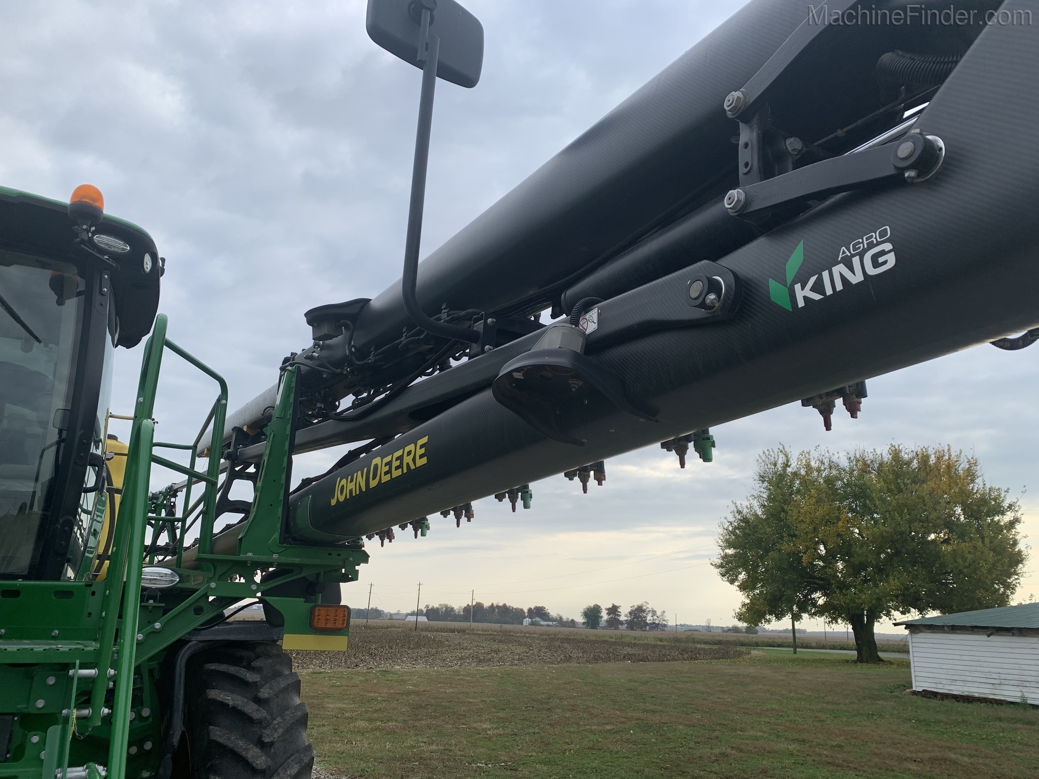 2019 John Deere R4045 Image 6