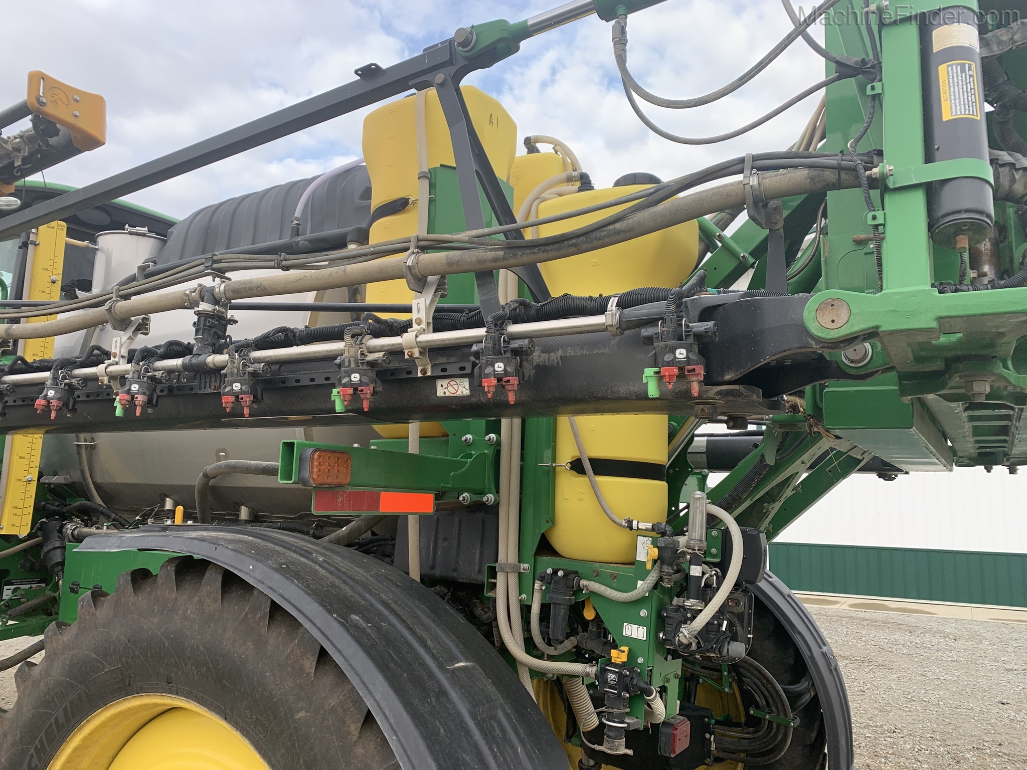 2019 John Deere R4045 Image 3