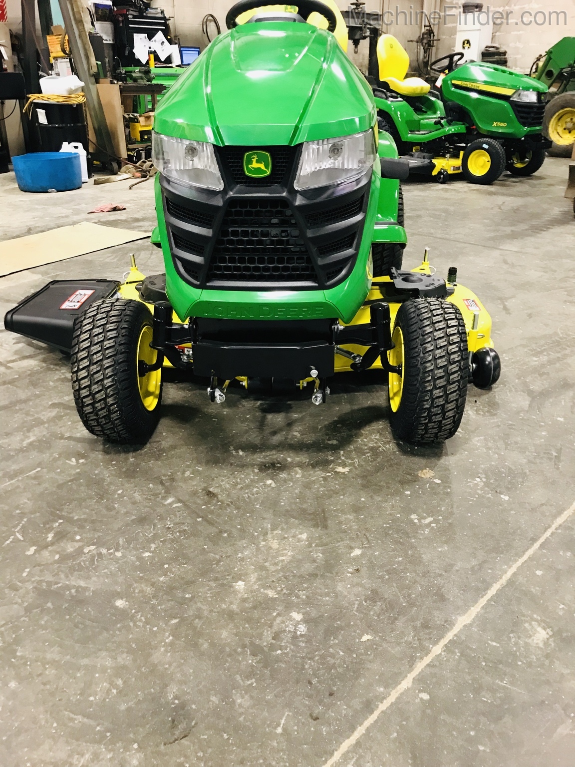 2021 John Deere X380 Image 2