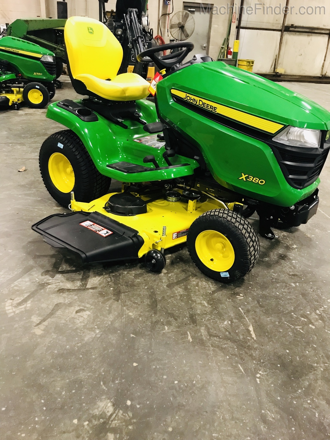 2021 John Deere X380 Image 3