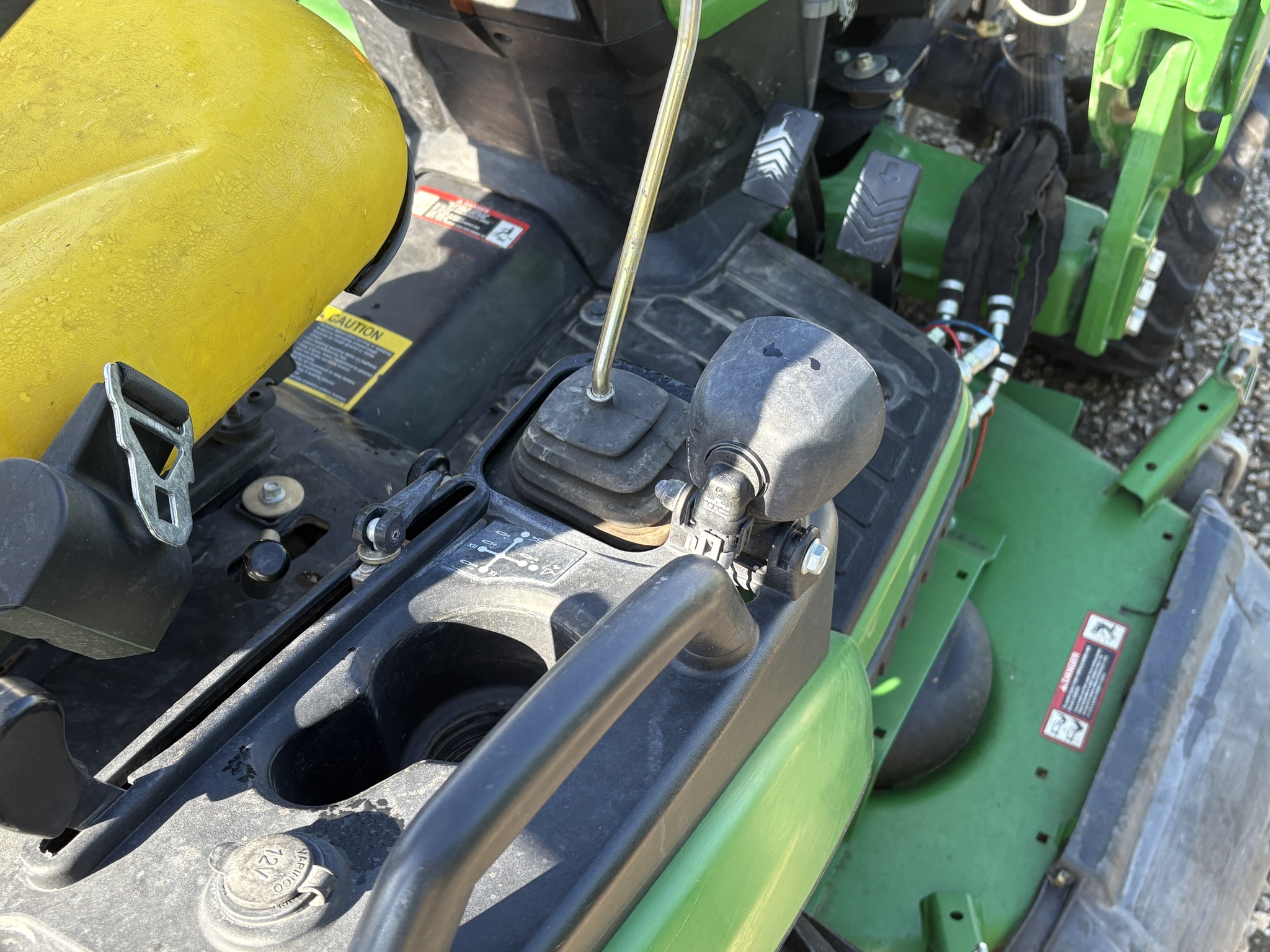2012 John Deere 1026R Image 5