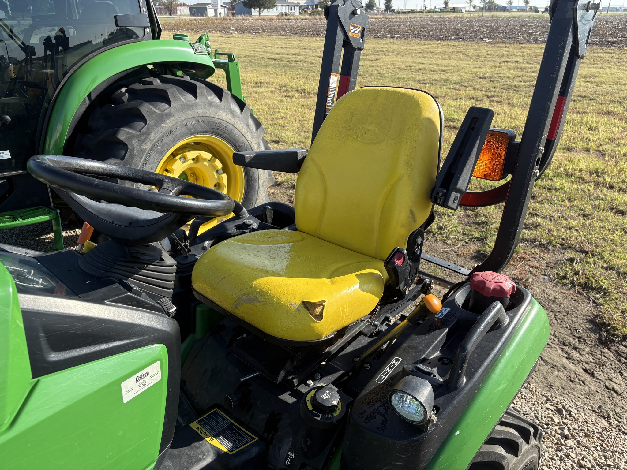 2012 John Deere 1026R Image 3