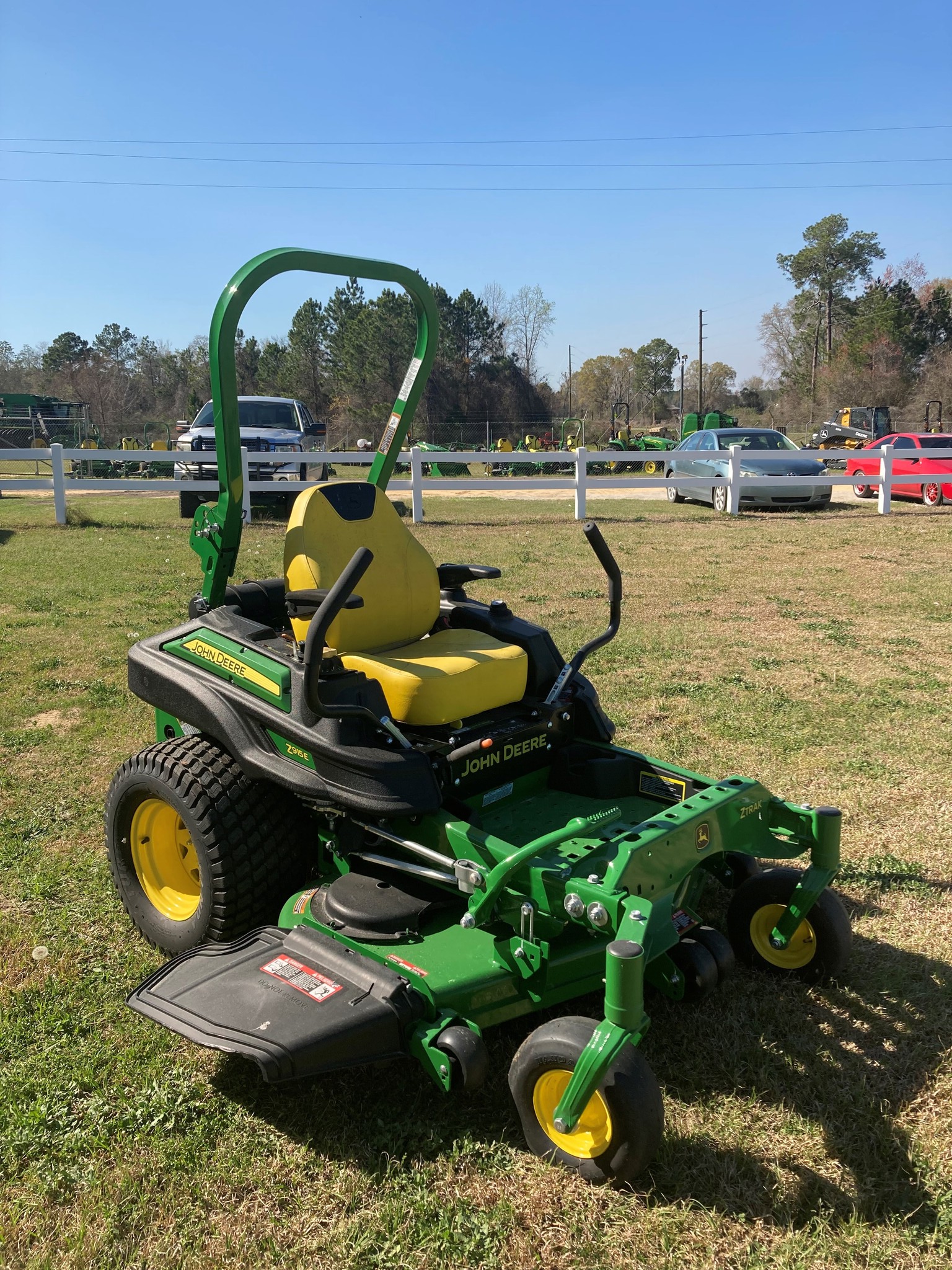 2023 John Deere Z915E Image 2