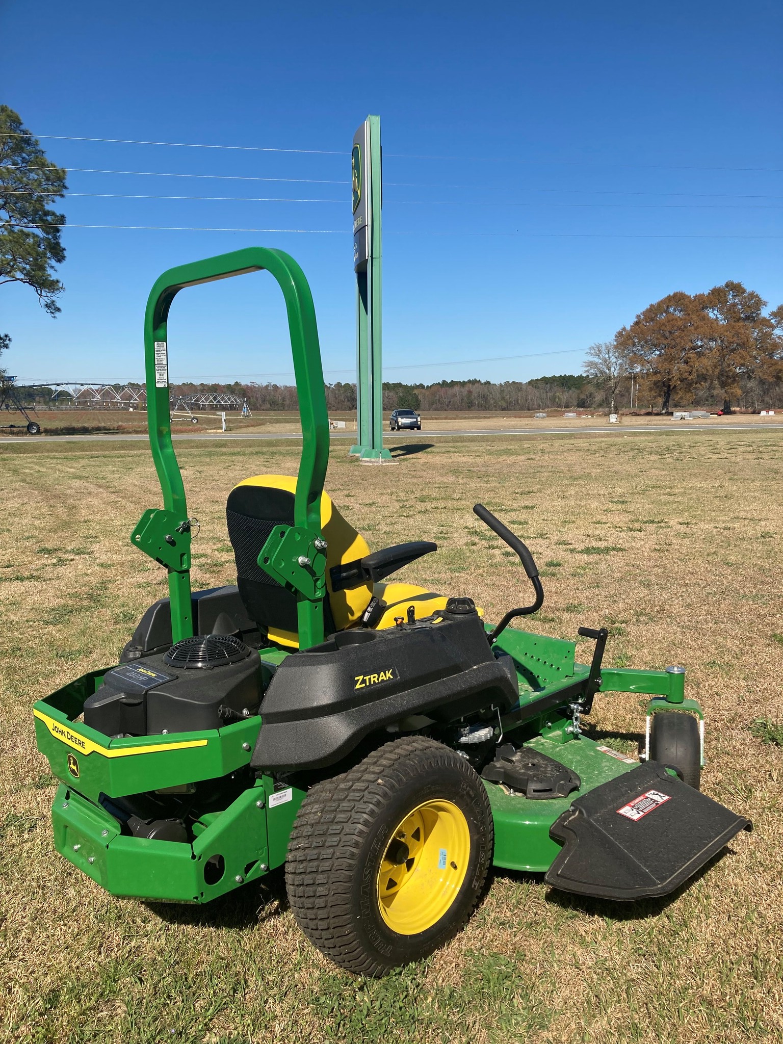 2025 John Deere Z720E Image 5
