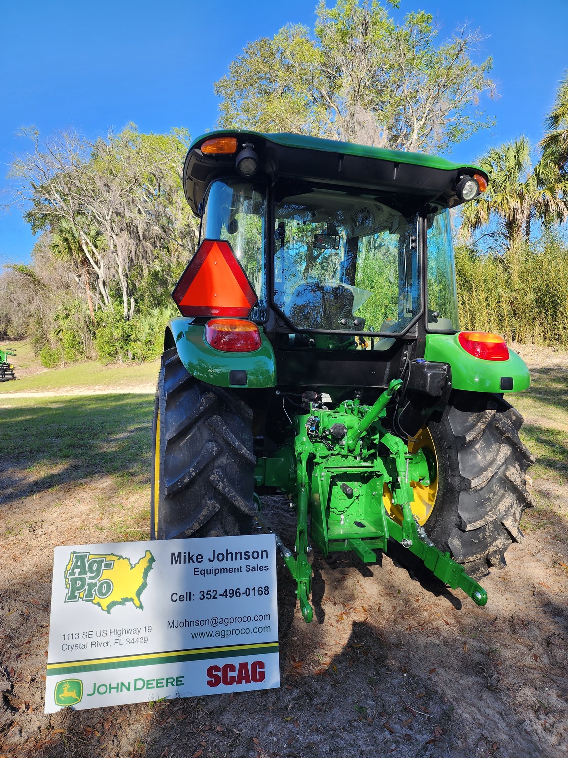 2023 John Deere 5075E Image 4
