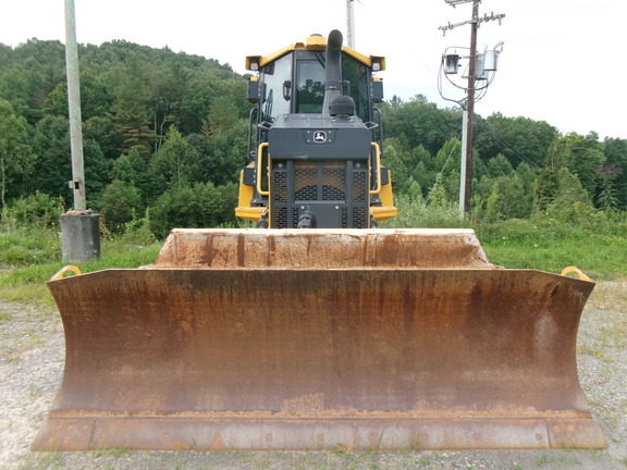 2023 John Deere 700L