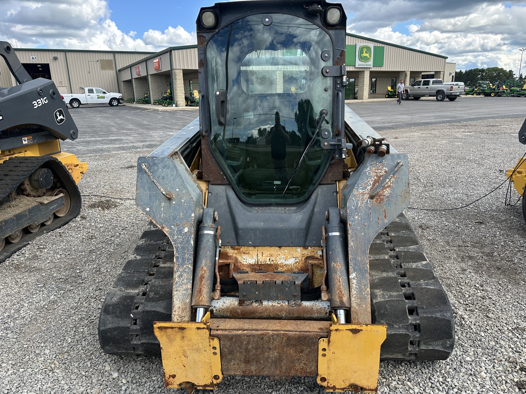2011 John Deere 329D Image 7