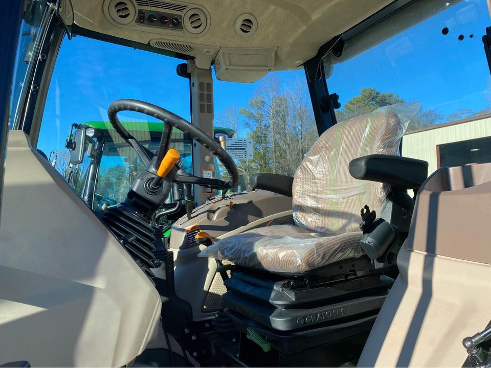 2024 John Deere 6105E Image 7