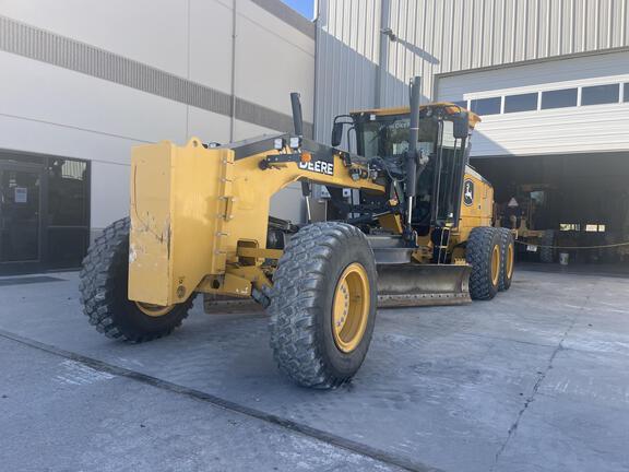 Product image 1 | 4re Equipment | ID: product-earthmoving-john-deere-772g-motor-graders-187435