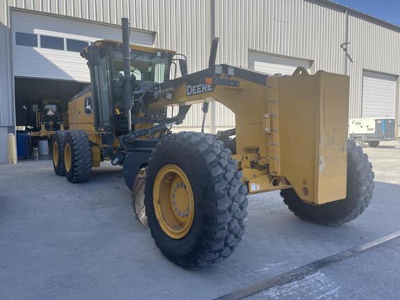 Product image 2 | 4re Equipment | ID: product-earthmoving-john-deere-772g-motor-graders-187435