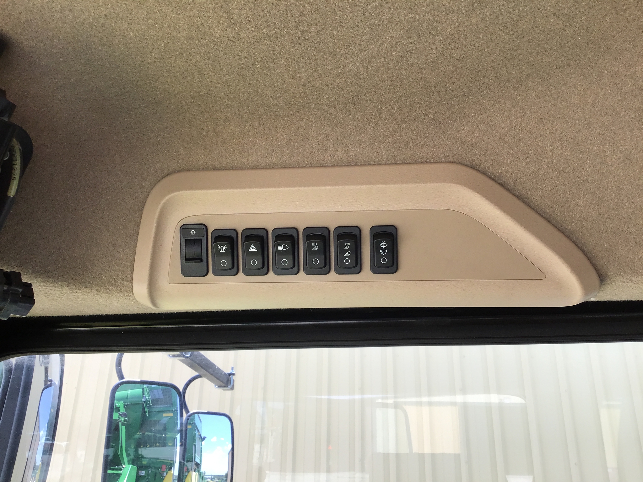2018 John Deere CS690 Image 17