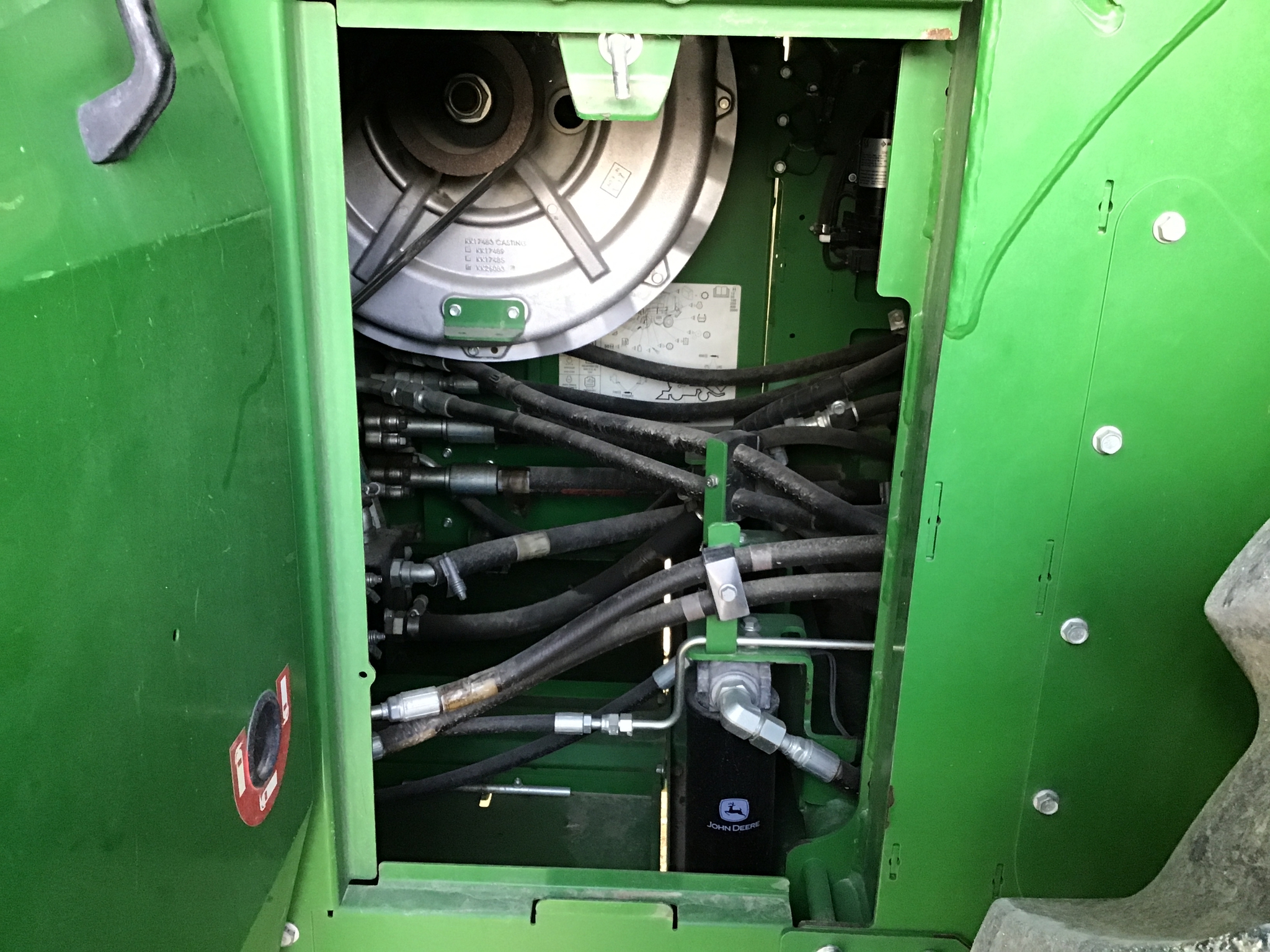 2018 John Deere CS690 Image 32