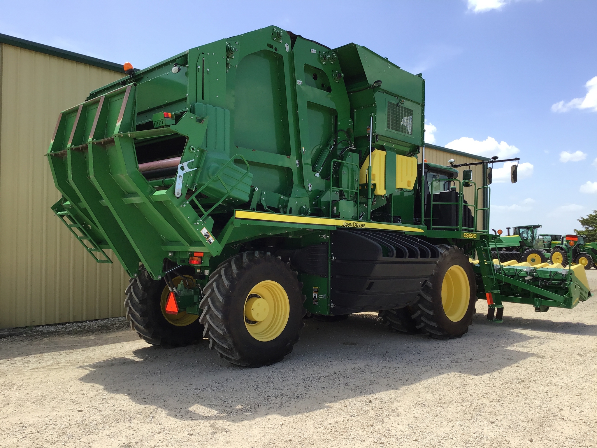 2018 John Deere CS690 Image 6
