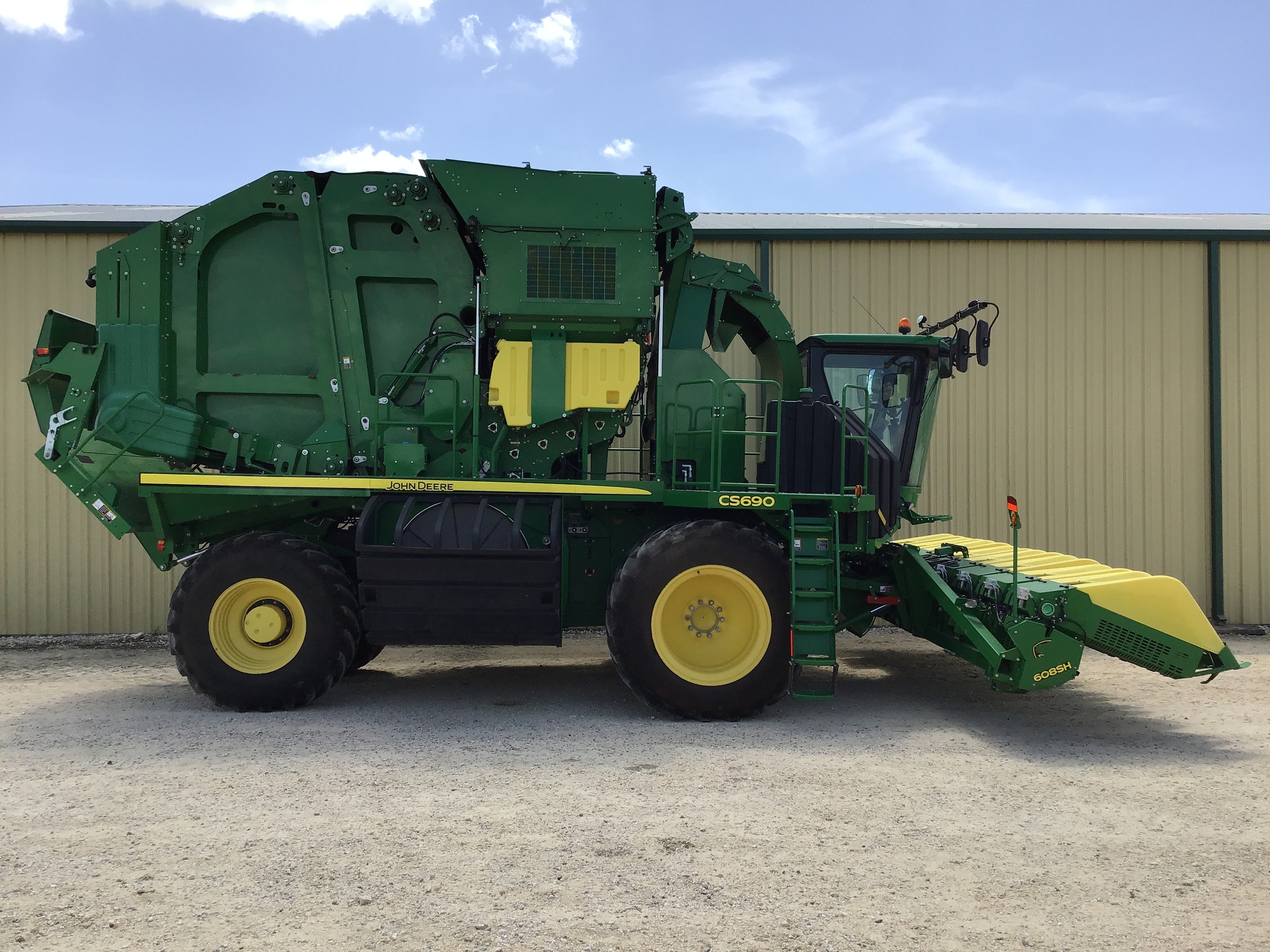 2018 John Deere CS690 Image 4
