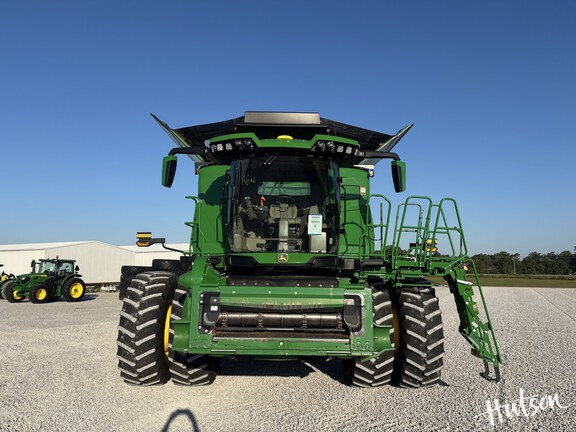 Photo of 2024 John Deere X9 1100