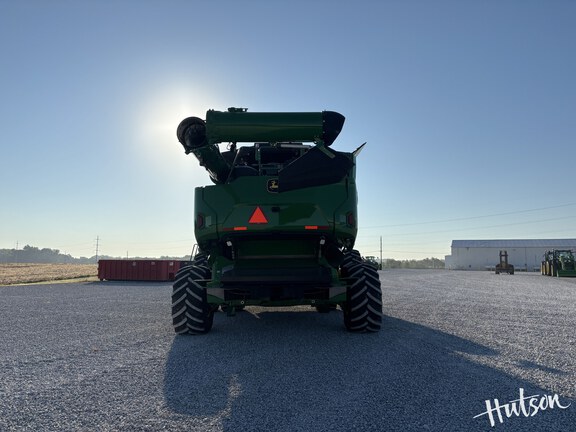 Photo of 2024 John Deere X9 1100