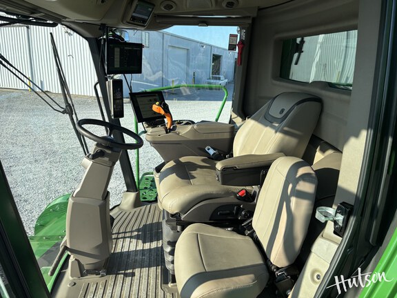 Photo of 2024 John Deere X9 1100