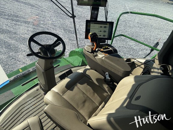 Photo of 2024 John Deere X9 1100