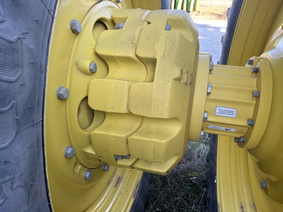 2023 John Deere 8R 310 Photo 9