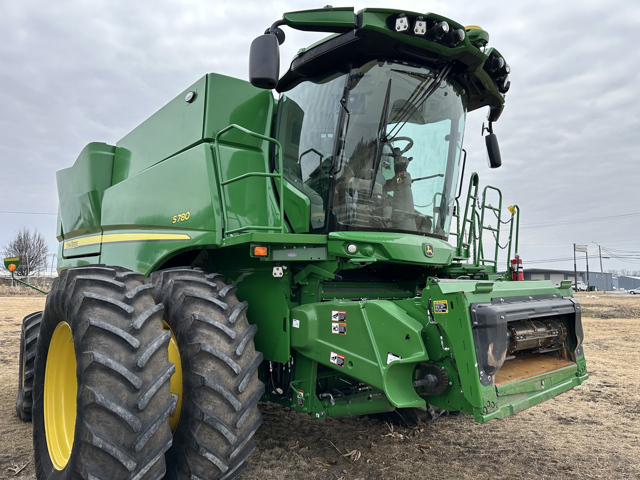  2024 John Deere S780 at Heritage Tractor in Monmouth, IL