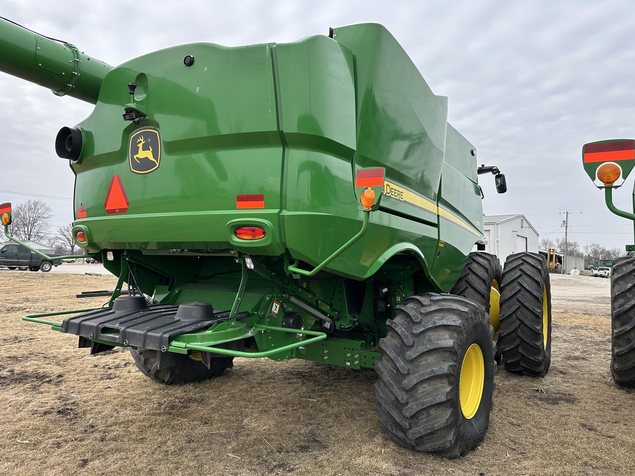  2024 John Deere S780 at Heritage Tractor in Monmouth, IL