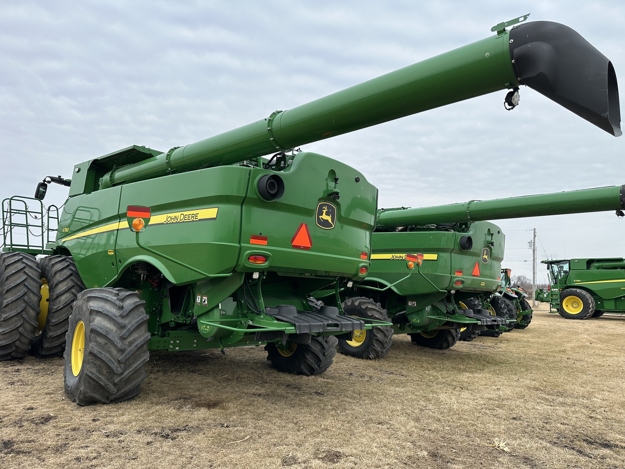  2024 John Deere S780 at Heritage Tractor in Monmouth, IL