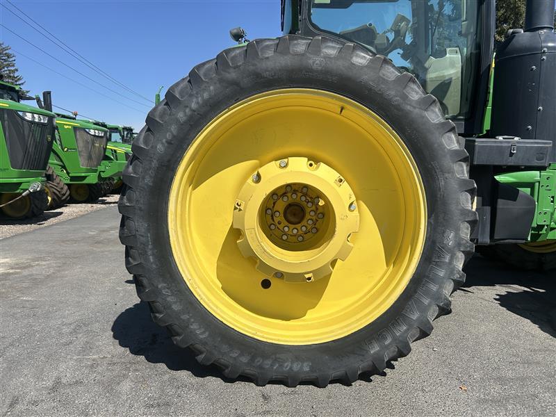 2013 John Deere 8335R Image 13