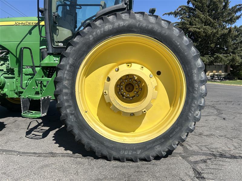 2013 John Deere 8335R Image 22