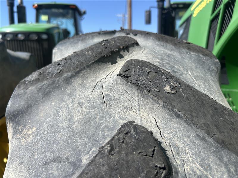 2013 John Deere 8335R Image 21