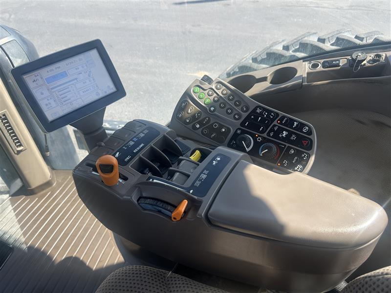 2013 John Deere 8335R Image 36