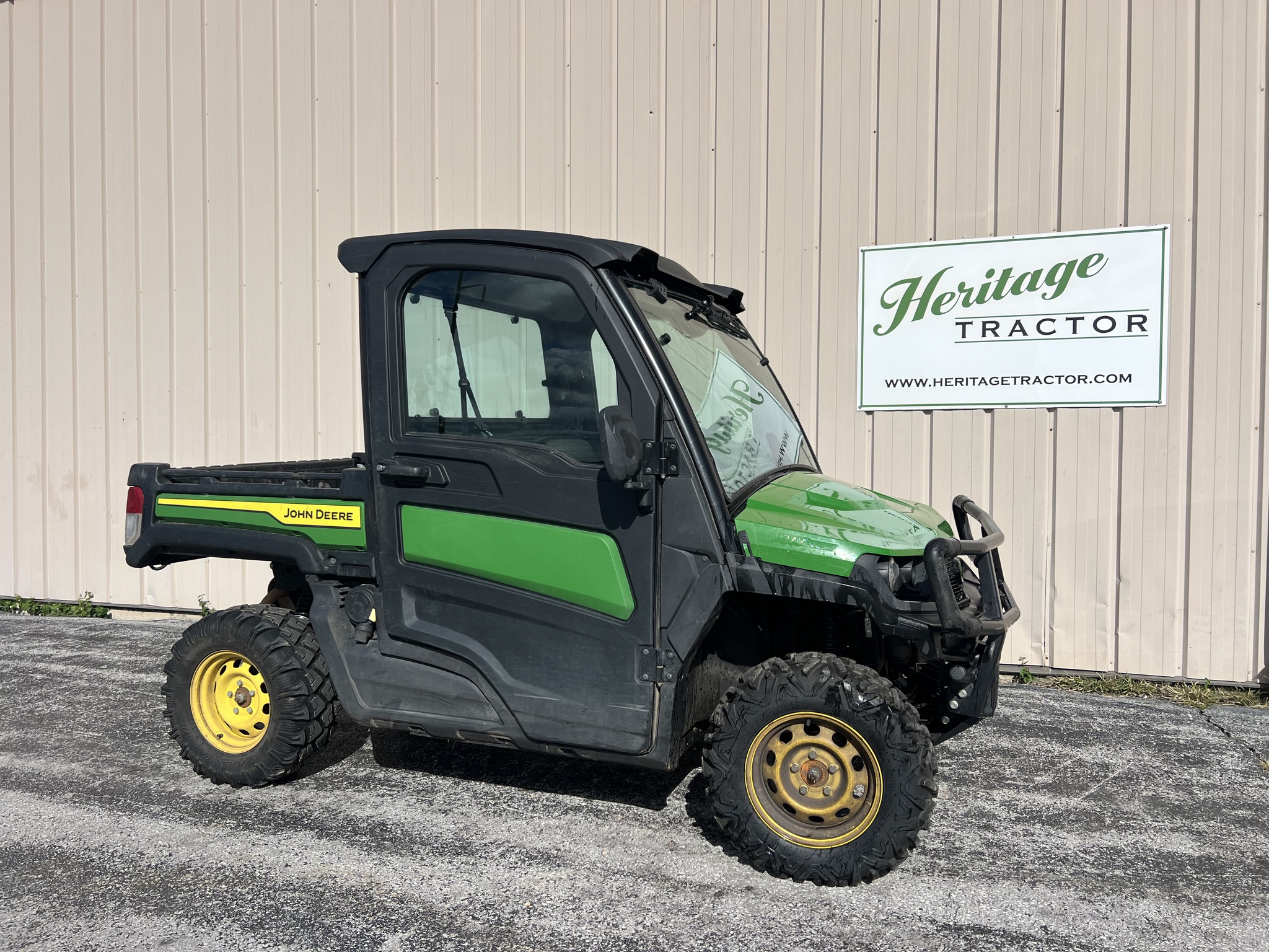 2023 John Deere XUV 835M at Heritage Tractor in Rogersville, MO