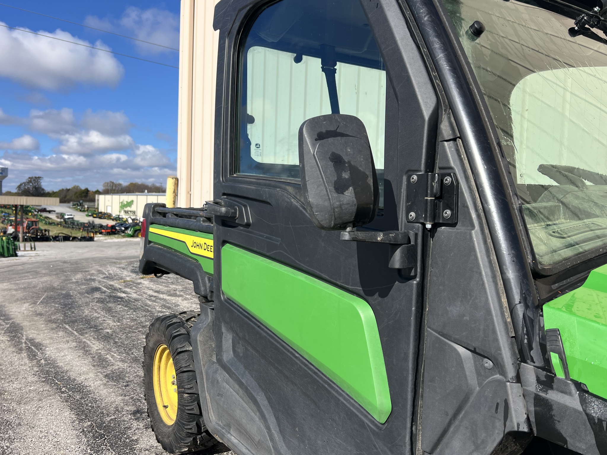  2023 John Deere XUV 835M at Heritage Tractor in Rogersville, MO