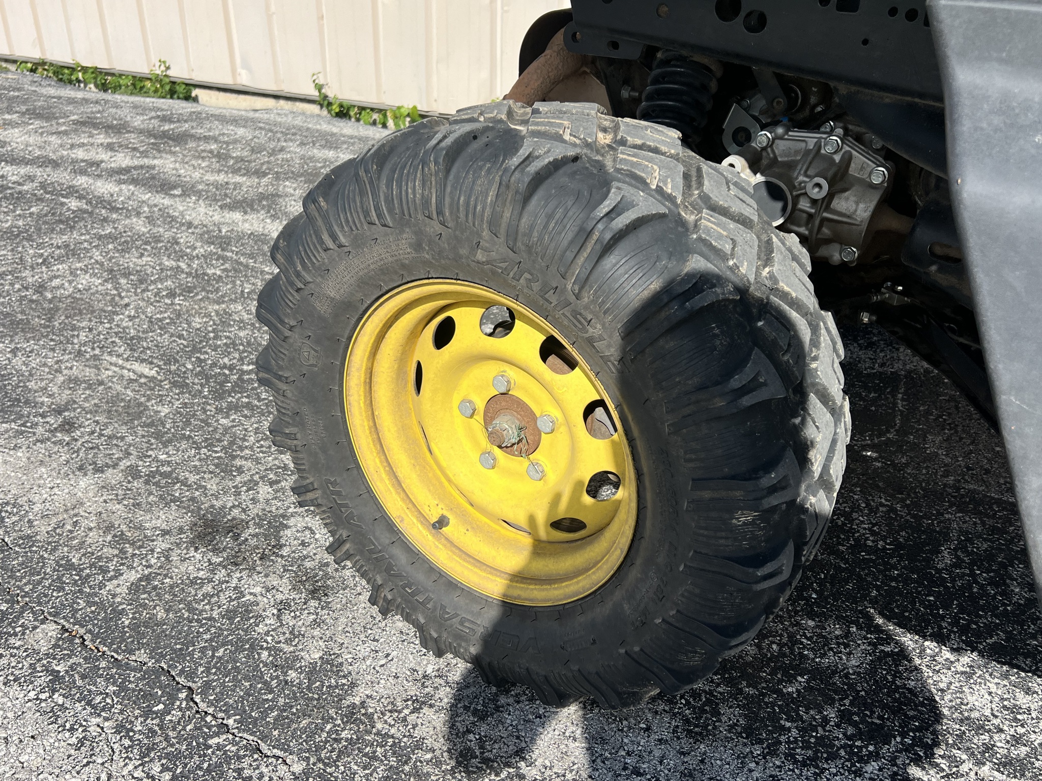  2023 John Deere XUV 835M at Heritage Tractor in Rogersville, MO